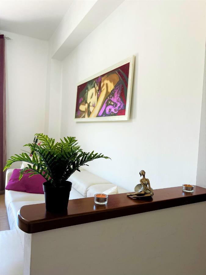 Casa Grazia Apartment Santa Teresa Di Riva Luaran gambar