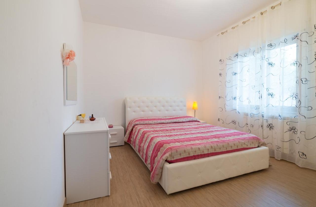 Casa Grazia Apartment Santa Teresa Di Riva Luaran gambar
